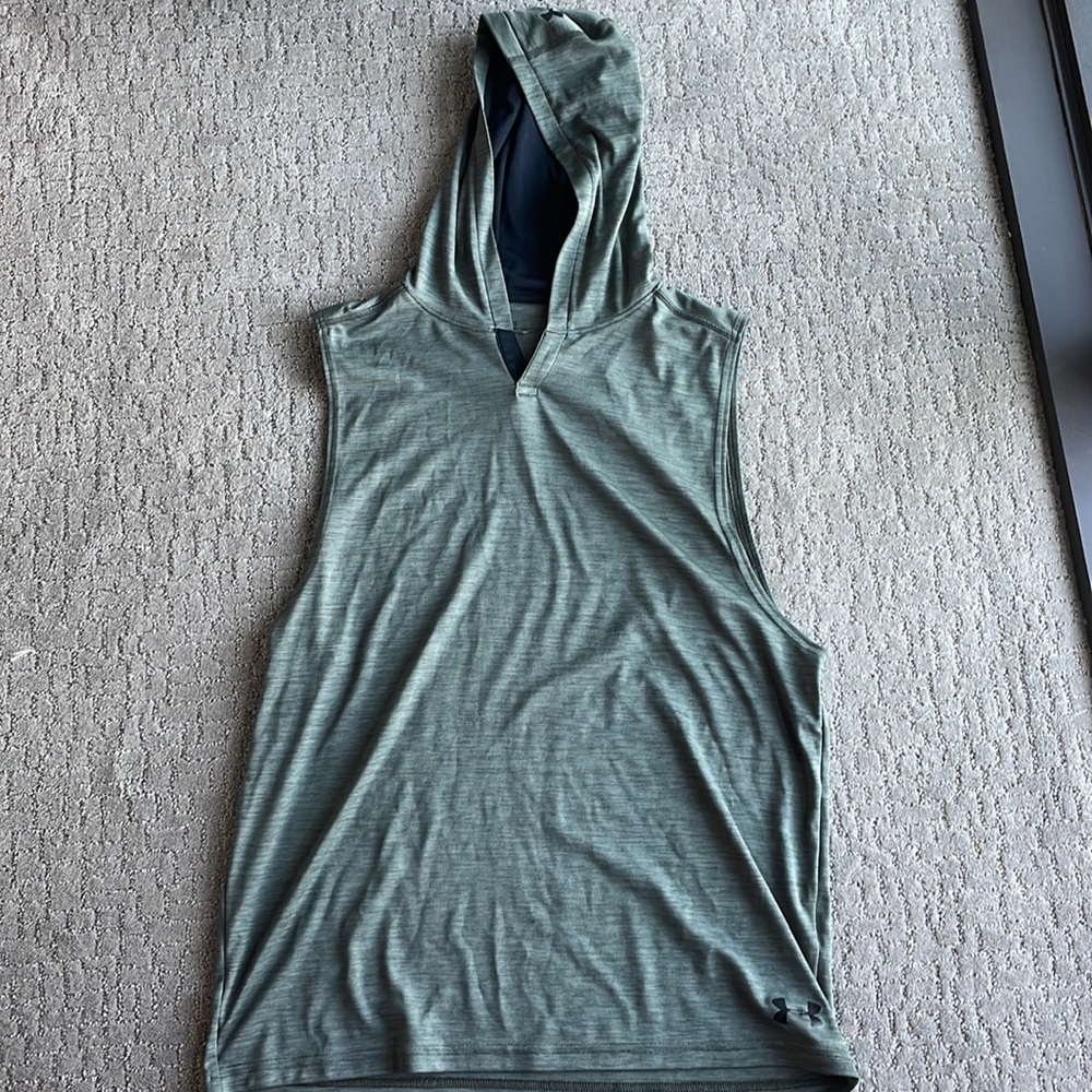 Men’s Under Armour Sleeveless Shirt